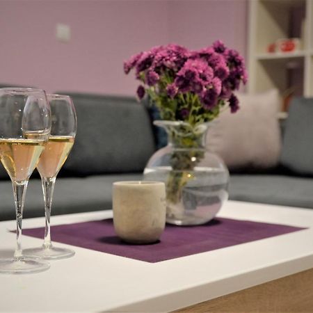 Heart Of The City - 75Sqm Suite Skopje Exterior photo